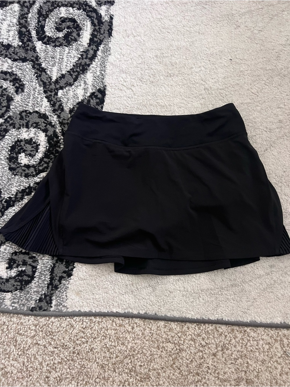 Lululemon Play Off the Pleats Skirt Black Women’s Size 4